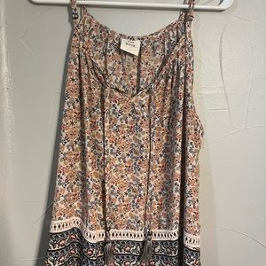 XL Knox Rose floral top